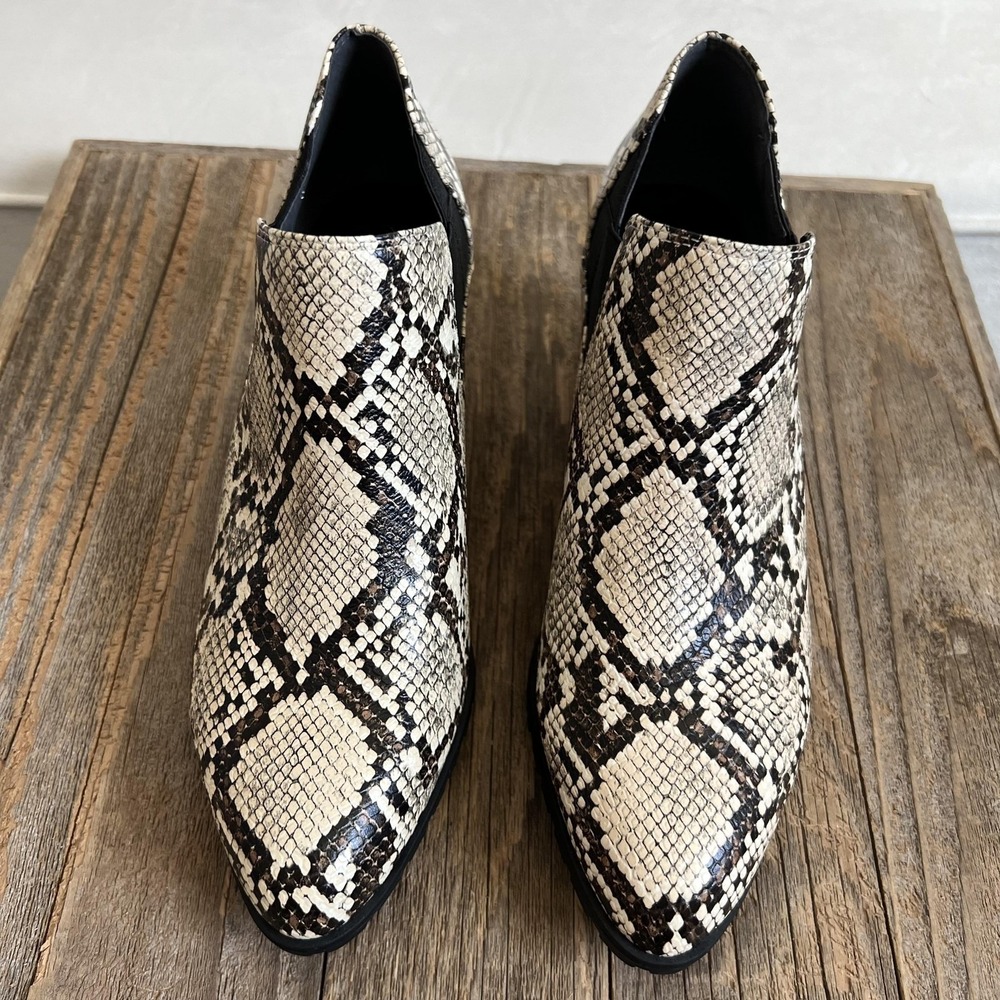 Vionic Boots Womens Size 7 Beige Belmont Ankle Booties Snake Print Block Heel - Picture 3 of 8